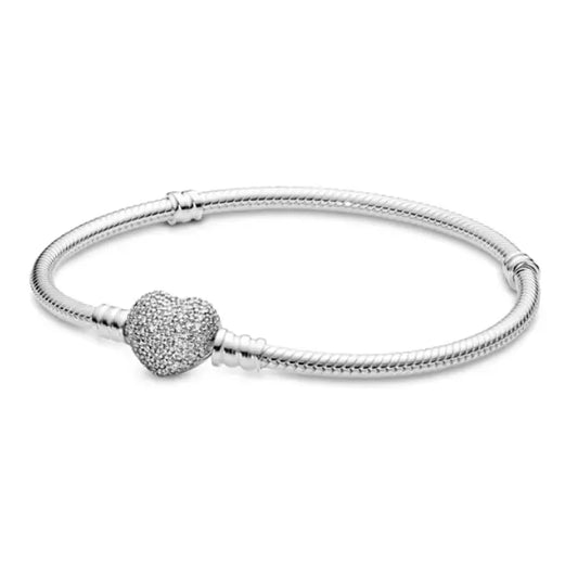 Bracelet with Sparkling Heart Clasp