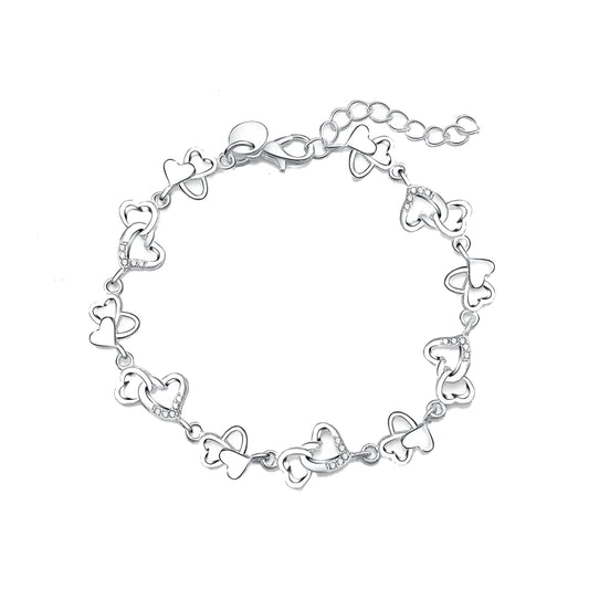 Pulsera con Corazones y Detalles Brillantes en Plata