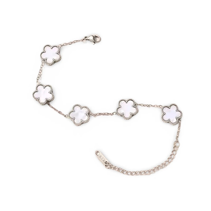 Pulsera con Flores Blancas en Plata